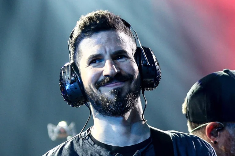 attachment-Linkin-Park-Brad-Delson-2017