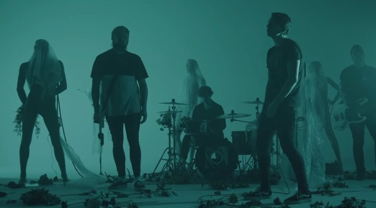 OUR MIRAGE – Neue Single Right Now